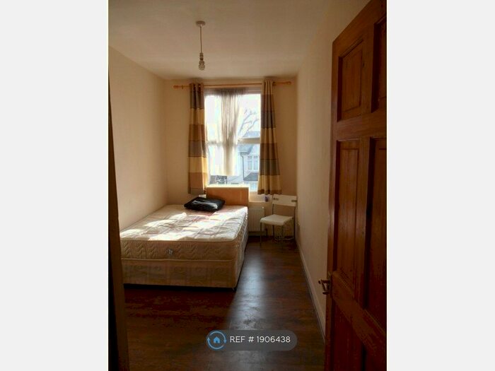 1 Bedroom Flat To Rent In Brownhill Road, London, SE6