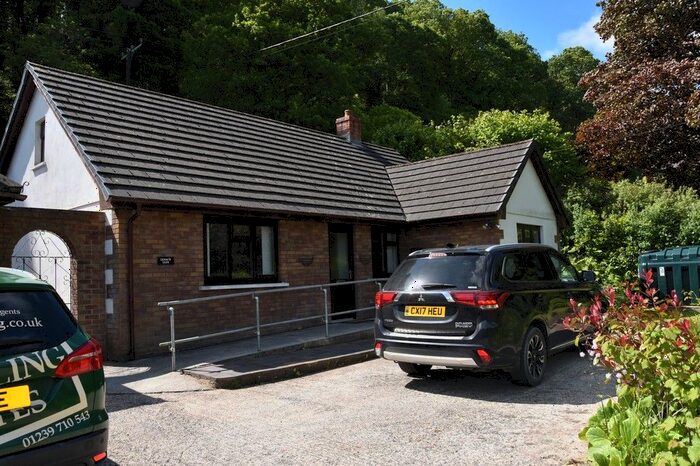 2 Bedroom Detached Bungalow To Rent In Dre-Fach Felindre, Llandysul, SA44