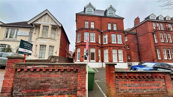 2 Bedroom Flat To Rent In Dyke Road, Brighton, East Sussex, BN1
