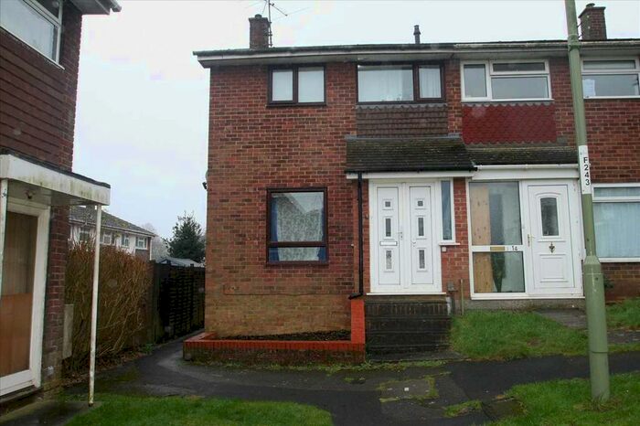 3 Bedroom Semi-Detached House To Rent In Bowyer Close, Basingstoke, RG21