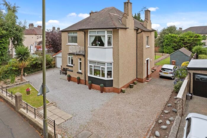 2 Bedroom Apartment For Sale In Abbots Road, Grangemouth, FK3