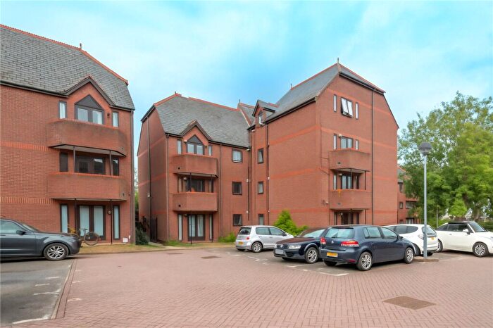 2 Bedroom Flat For Sale In Ashtree Court, Granville Road, St. Albans, Hertfordshire, AL1