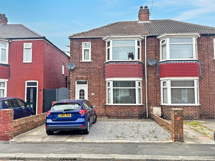 3 Bedroom Semi-Detached House For Sale In Grinkle Road, Redcar, TS10