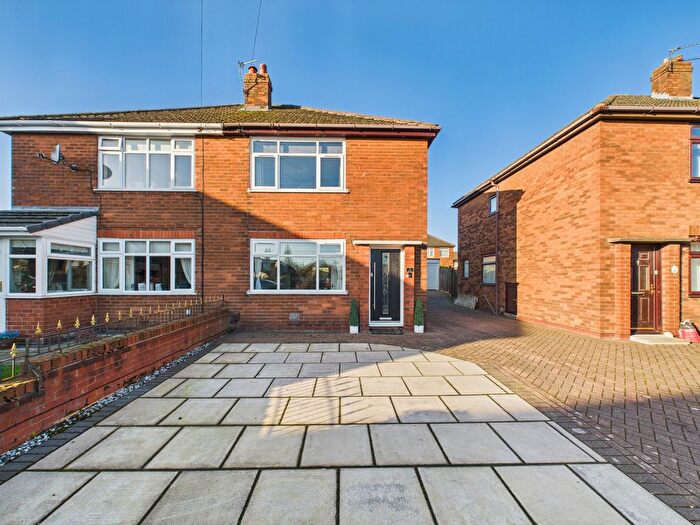 3 Bedroom Semi Detached House For Sale In Pine Close, Haydock, WA11