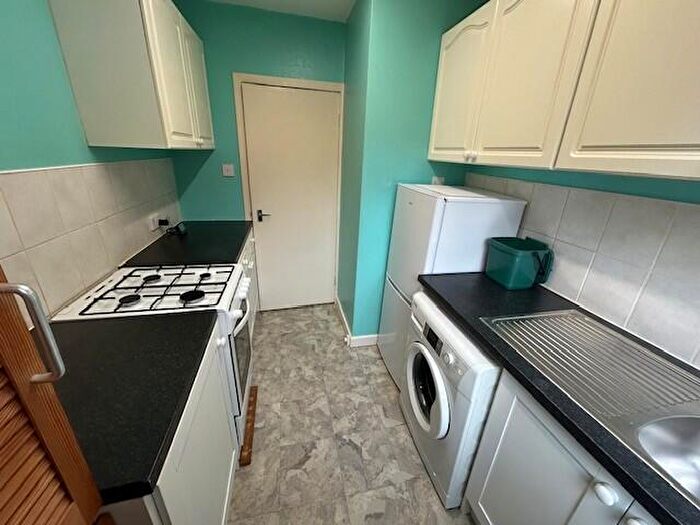 1 Bedroom Flat To Rent In Dee Place, Dundee, DD2