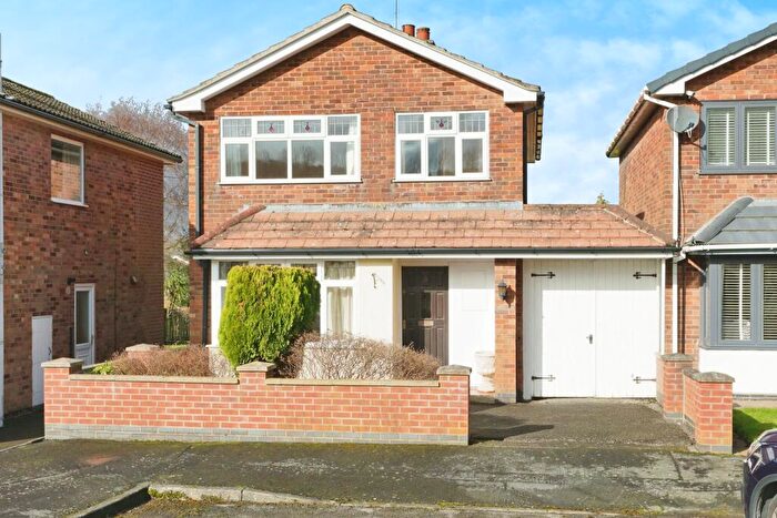 3 Bedroom Detached House For Sale In Kirton Road, Coalville, Leicestershire, LE67