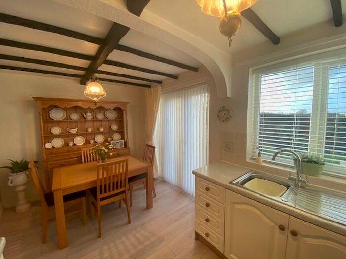 4 Bedroom Detached House For Sale In Lindisfarne Road, Ashton-under-Lyne, OL7