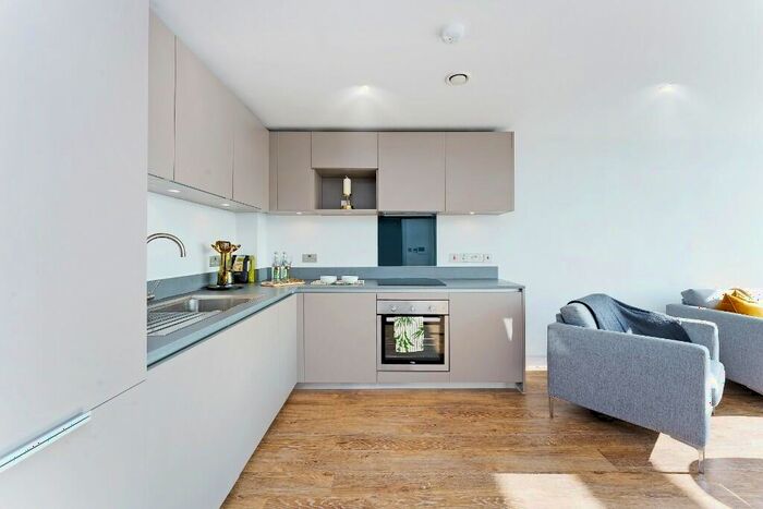 1 Bedroom Flat To Rent In Ewell Road, Surbiton, Surrey, KT6