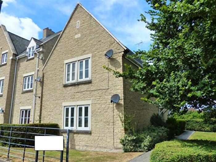 2 Bedroom Flat To Rent In Callington Road, Oakhurst, Swindon, Wiltshire, SN25