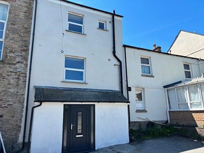 3 Bedroom Terraced House To Rent In Fore Street, Par, PL24