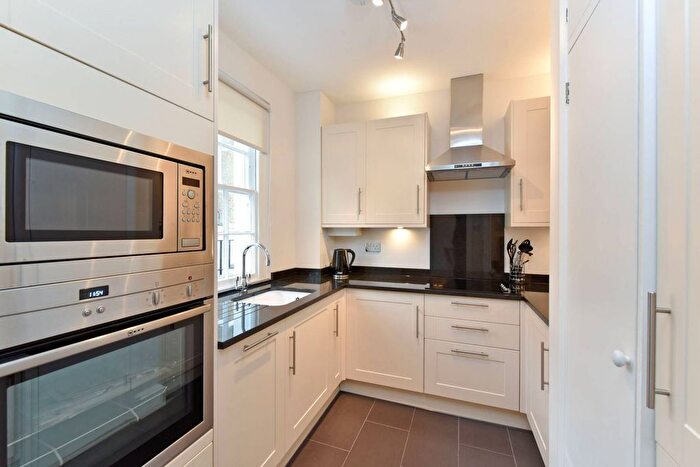 1 Bedroom Flat To Rent In Ebury Mews, Belgravia, London, SW1W