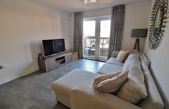 2 Bedroom Apartment For Sale In The Old Brewery, London Road, PO8