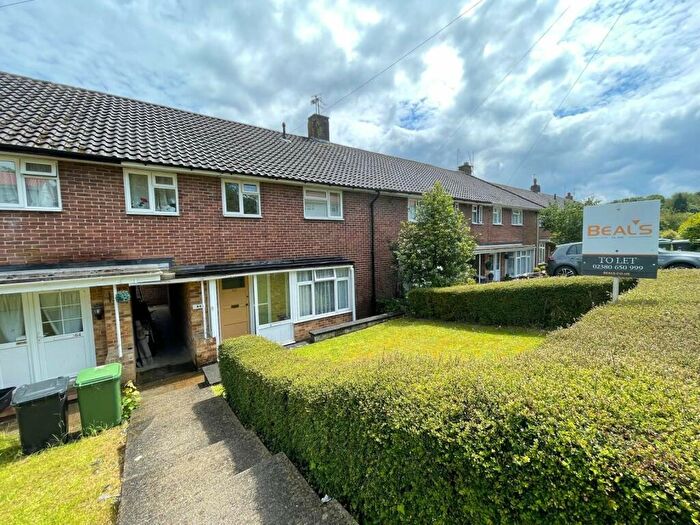 4 Bedroom Semi-Detached House To Rent In Walpole Road, Winchester, SO22