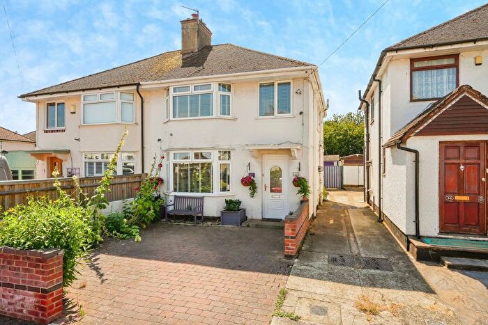 3 Bedroom Semi Detached House For Sale In Gaisford Road, Oxford, Oxfordshire, OX4