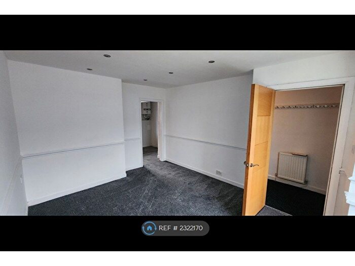 4 Bedroom Terraced House To Rent In Rutland Street, Ashton-Under-Lyne, OL6