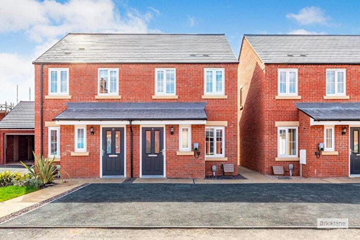 2 Bedroom Semi-Detached House To Rent In Sika Avenue, Rothwell, NN14