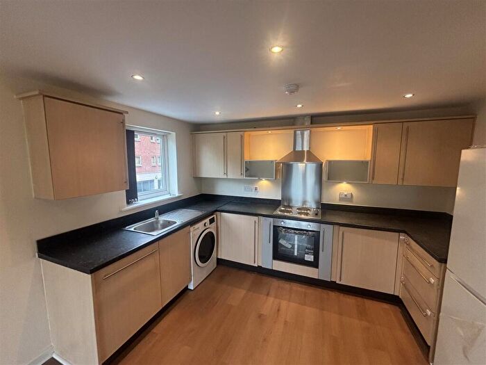 2 Bedroom Apartment To Rent In Elmira Way, Salford, M5