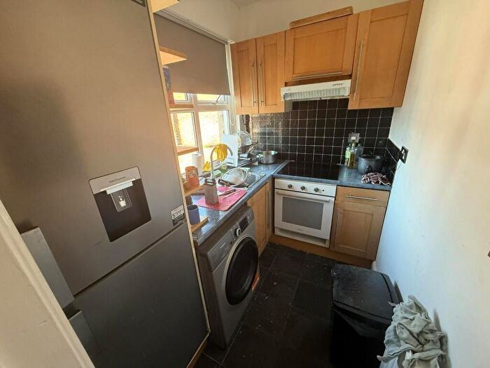 1 Bedroom Flat To Rent In Carnarvon Road, Reading, RG1