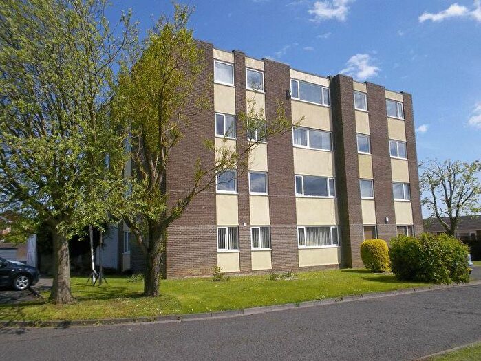 2 Bedroom Flat To Rent In Shaftoe Court, Killingworth, Newcastle Upon Tyne, NE12
