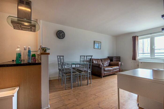 2 Bedroom Apartment To Rent In City Gate, Bath Lane, Newcastle Upon Tyne, NE1