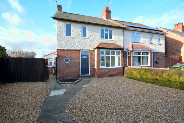 3 Bedroom Semi-Detached House To Rent In London Road, Fletton, Peterborough, PE2