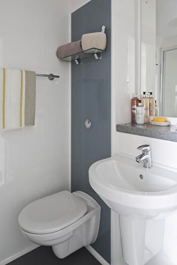 1 Bedroom Flat To Rent In East Sands, St Andrews, KY16
