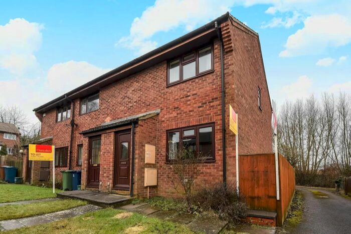 2 Bedroom Semi-Detached House To Rent In Hengrove Close, Headington, OX3