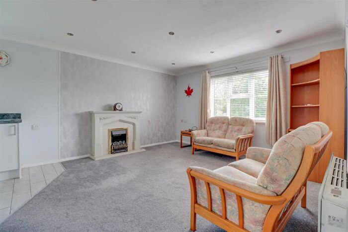 2 Bedroom Flat For Sale In Stilemans, Wickford, SS11