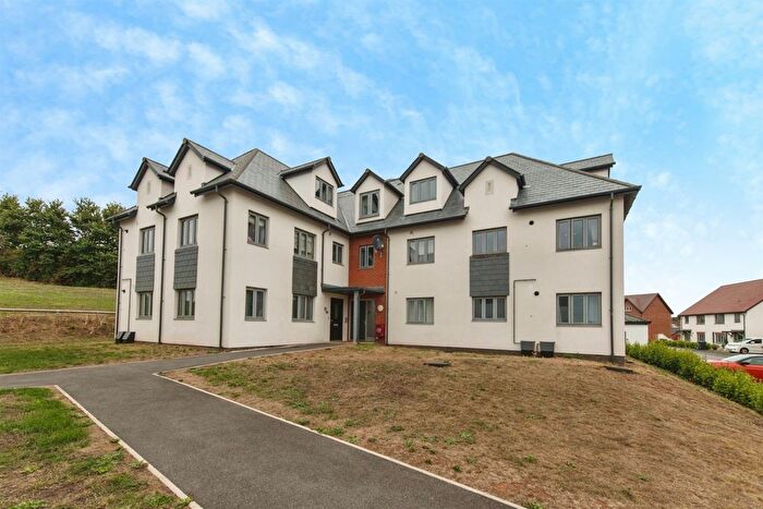 2 Bedroom Flat For Sale In Park Drive, Exmouth, EX8