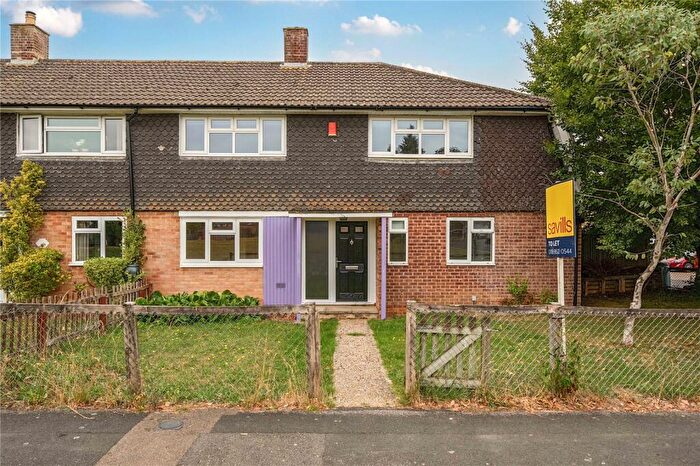 4 Bedroom End Of Terrace House To Rent In Paddock Road, Basingstoke, Hampshire, RG22
