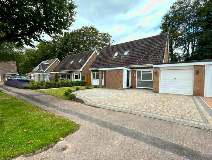 4 Bedroom Detached House For Sale In Judith Gardens, Potton, Sandy, SG19