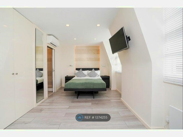 Studio To Rent In West End Lane, London, NW6