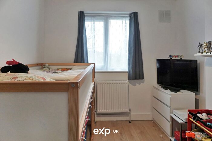2 Bedroom End Of Terrace House For Sale In Thurlestone Road, Longbridge, B31