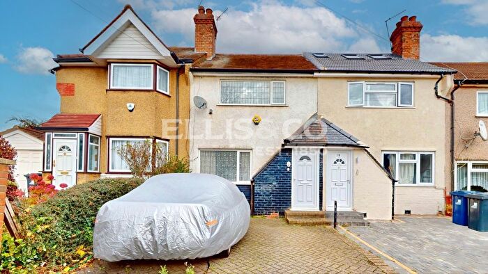 2 Bedroom Terraced House For Sale In Berkeley Avenue, Greenford, UB6