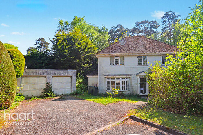 4 Bedroom Detached House For Sale In Tudor Close, Hindhead, GU26