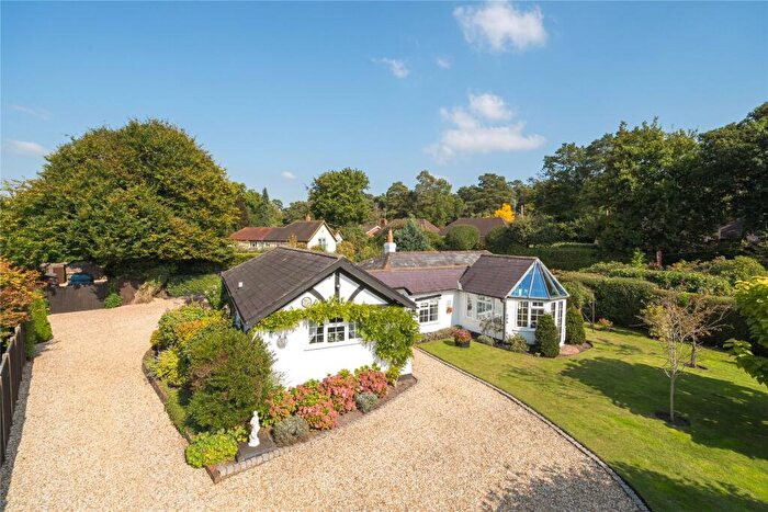 3 Bedroom Bungalow For Sale In Woodlands Lane, Windlesham, Surrey, GU20