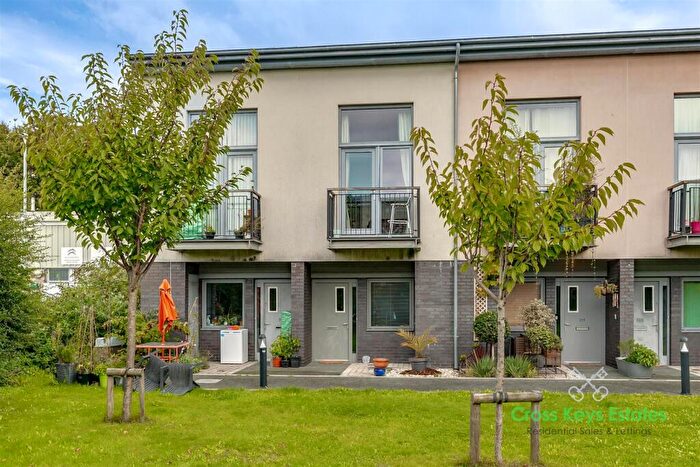 3 Bedroom House For Sale In Brittany Street, Millbay, PL1