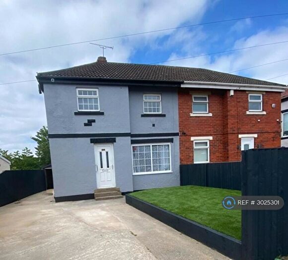 3 Bedroom Semi-Detached House To Rent In Ashbourne Road, Bradford, BD2