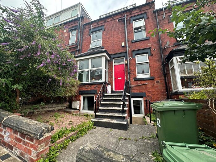 5 Bedroom House To Rent In St Anns Mount, Burley, Leeds, LS4