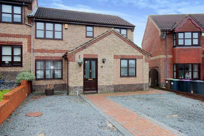 3 Bedroom House For Sale In Heathfield Avenue, Branston, Lincolnshire, LN4