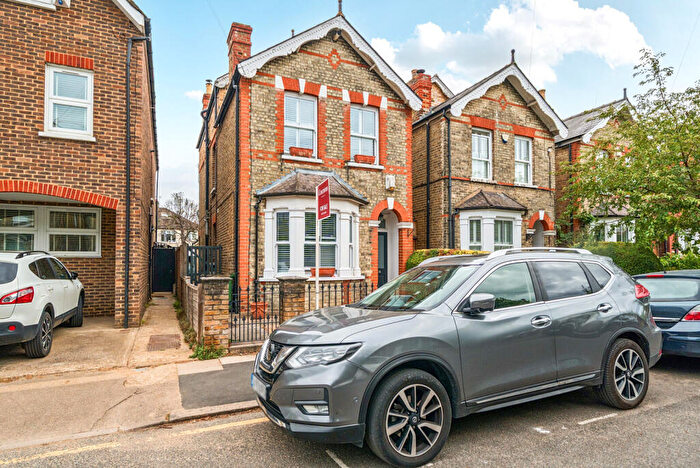 5 Bedroom Detached House For Sale In Chatham Road, Kingston Upon Thames, KT1