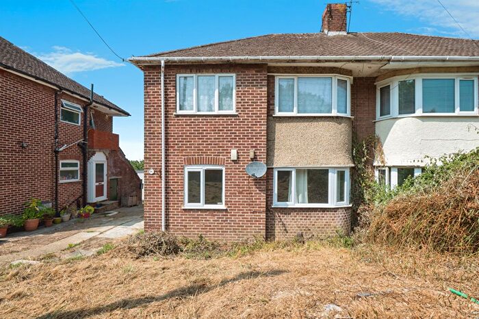 2 Bedroom Maisonette For Sale In Gainsford Road, Southampton, SO19