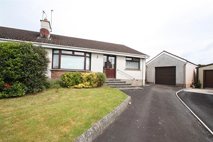 3 Bedroom Semi-Detached Bungalow For Sale In Glenview, Magheraconluce, Hillsborough, BT26