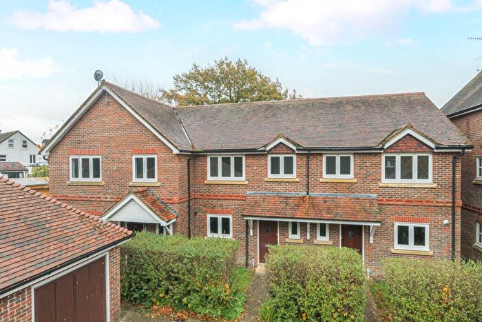 3 Bedroom Terraced House For Sale In Reris Grange Close, Milford, Godalming, Surrey, GU8