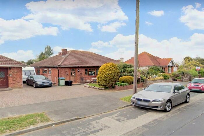 2 Bedroom Bungalow To Rent In Carlton Avenue, Rose Green, Bognor Regis, PO21
