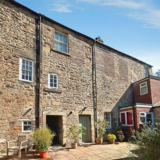 2 Bedroom Terraced House For Sale In Glovers Place, Hexham, NE46