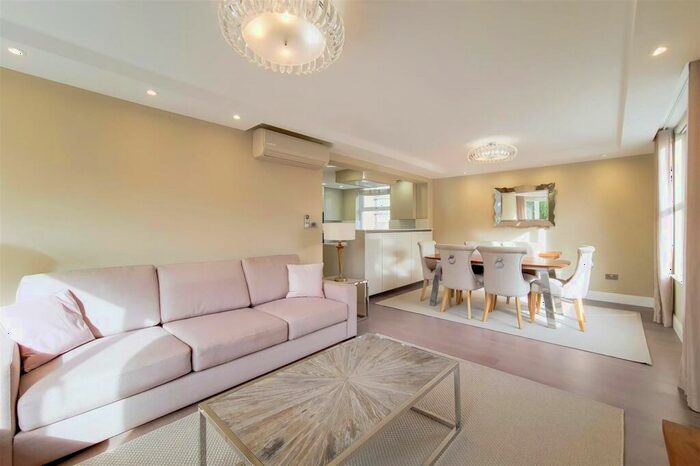 3 Bedroom Flat To Rent In Boydell Court, St Johns Wood Park, London, NW8