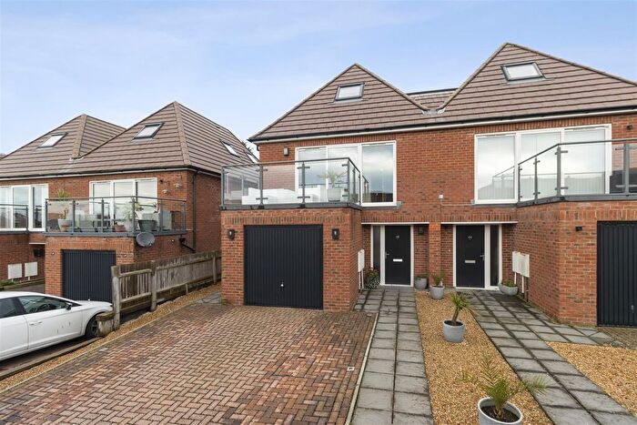 3 Bedroom Semi Detached House For Sale In Claremont Road, Newhaven, BN9