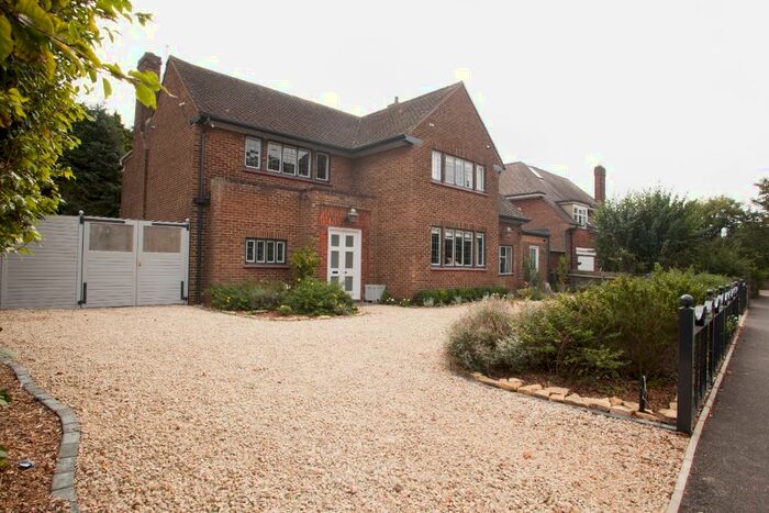 4 Bedroom Detached House To Rent In Headlands, Kettering, NN15