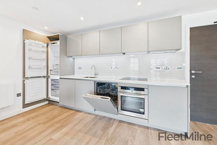 2 Bedroom Apartment To Rent In Lionel Street, B3